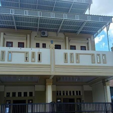 Oyo 2220 Pink'S Guest House Tarutung Buitenkant foto