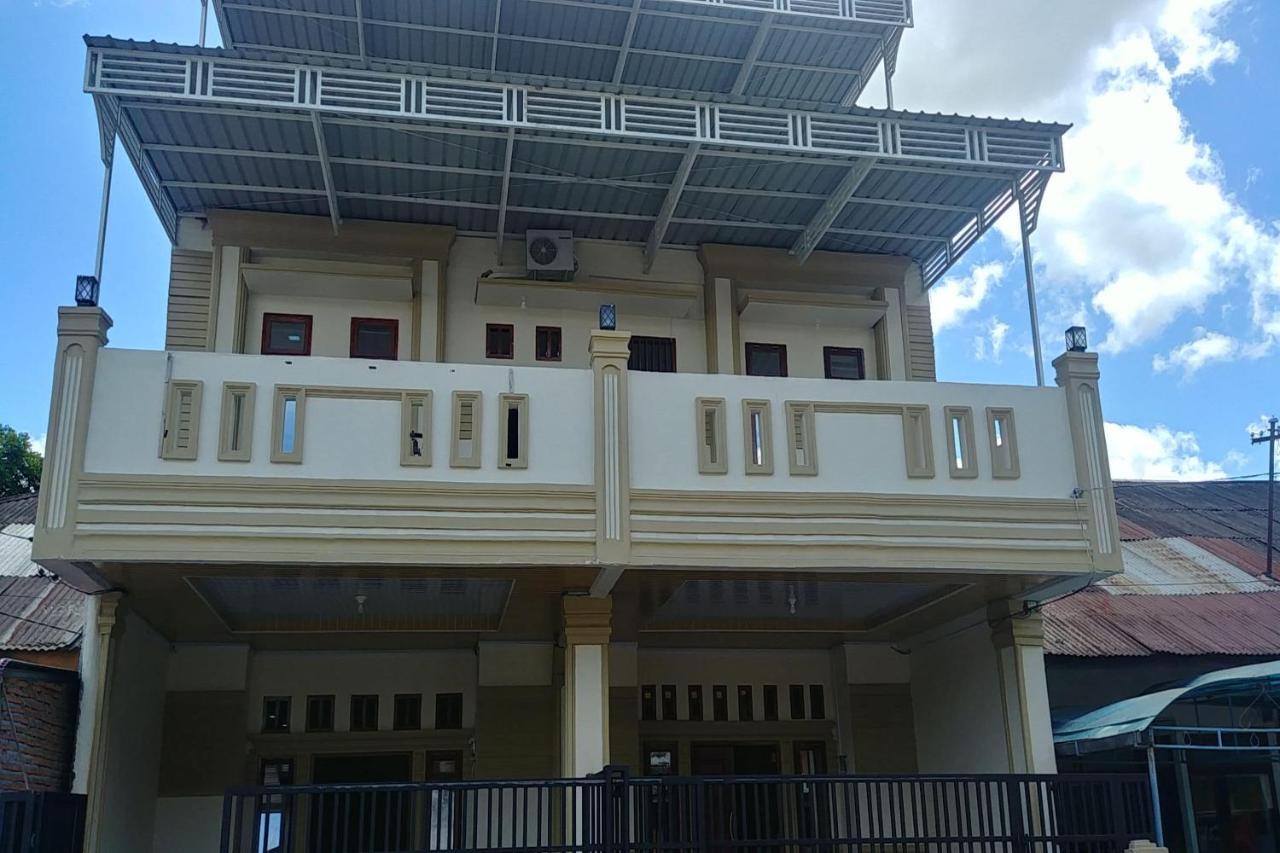 Oyo 2220 Pink'S Guest House Tarutung Buitenkant foto